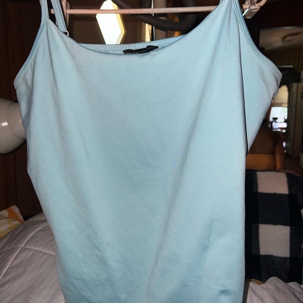 New York& Company ladies top Size XL